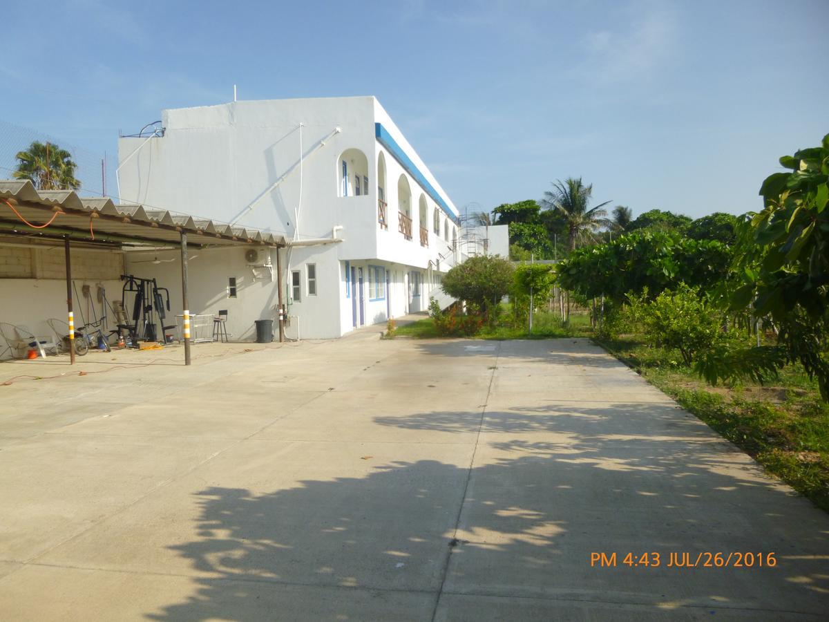 Hotel Y Suites Del Pacifico Салина-Крус Экстерьер фото