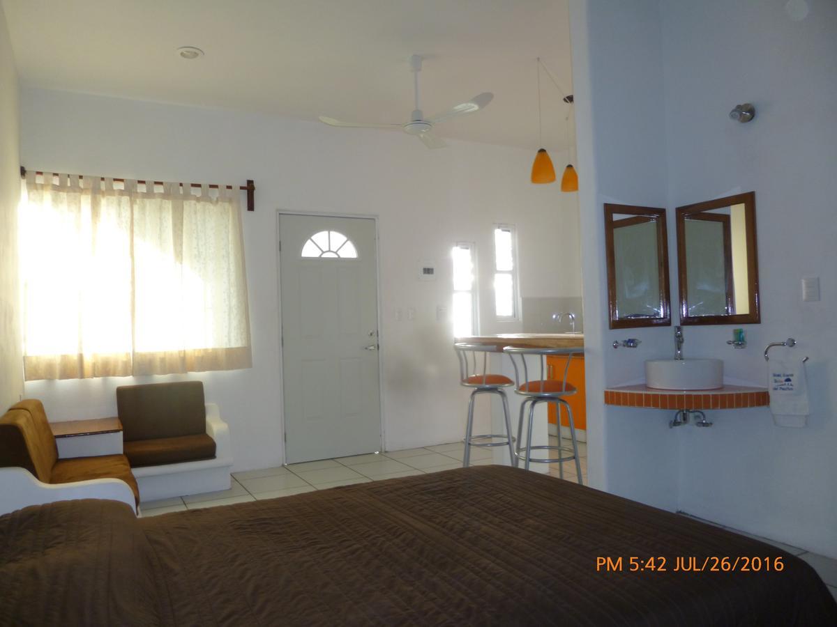 Hotel Y Suites Del Pacifico Салина-Крус Экстерьер фото